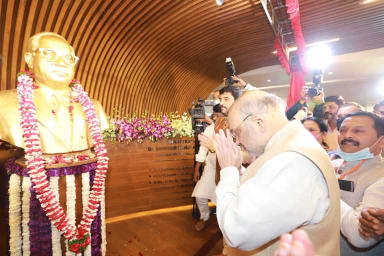 काँग्रेसने बाबासाहेबांचा त्यांच्या हयातीत आणि नंतरही अपमानच केला; अमित शहांचा हल्लाबोल