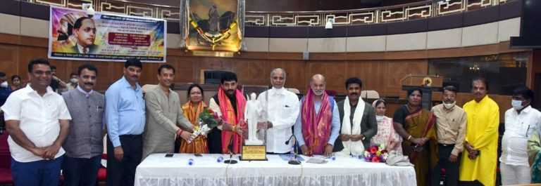 ‘डॉ. बाबासाहेब आंबेडकर सर्वांचे’ हा विचार समाजात रुजवा-अविनाश महातेकर
