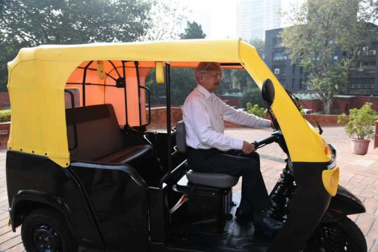 पर्यावरणपूरक वाहन निर्मितीला चालना देण्यासाठी इलेक्ट्रिक धोरण – उद्योगमंत्री सुभाष देसाई