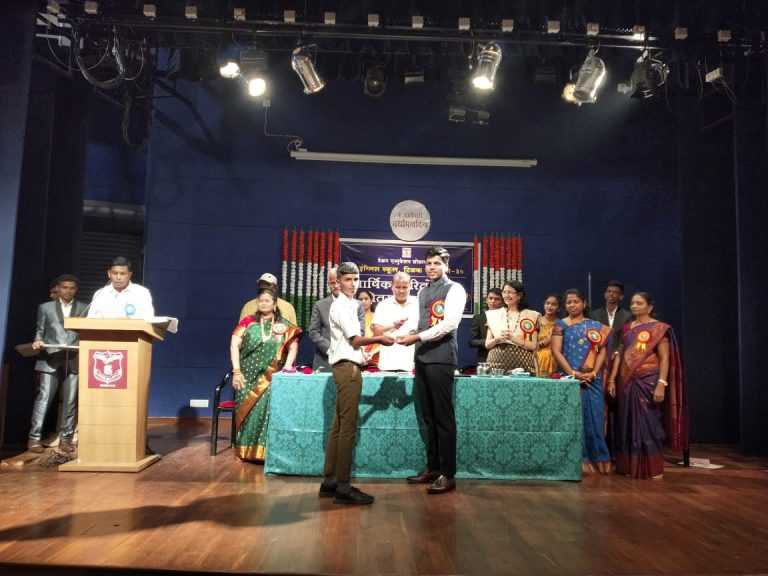 न्यू इंग्लिश स्कूलचा १४२ वा वर्धापनदिन साजरा