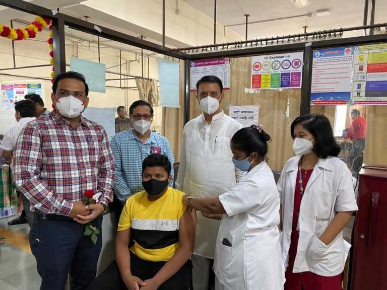 १५ ते १८ वयोगटाचा कोरोना लसीकरणाचा सभागृह नेते गणेश बिडकर यांच्या प्रमुख उपस्थितीत प्रारंभ…