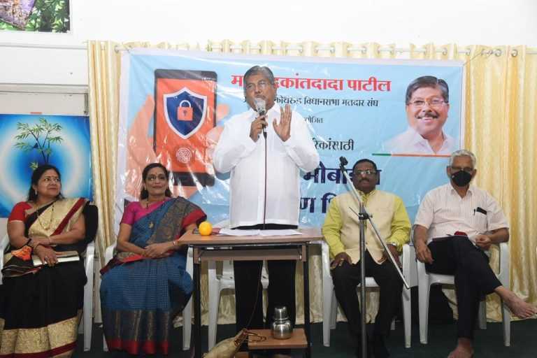 ज्येष्ठ नागरिकांच्या समस्यांवर प्रत्यक्ष कृतीतून अंमलबजावणी -आ. चंद्रकांत पाटील यांचा संकल्प