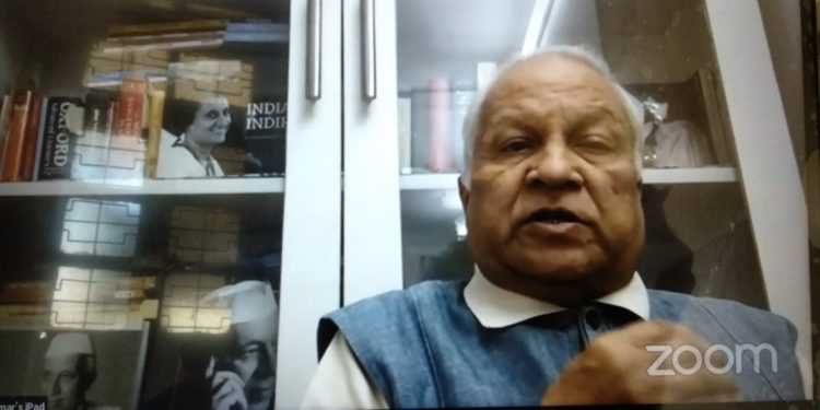 गांधीजींचे अहिंसा, प्रेम, सहिष्णुता, सत्याग्रहाचे विचार विद्यार्थ्यांमध्ये रूजविण्याची गरज – खासदार कुमार केतकर