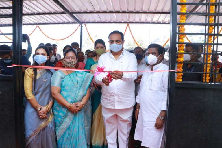 विरोधी पक्षनेत्या दिपाली धुमाळ यांच्या प्रयत्नातून  महापालिकेचे डायलिसिस, सोनोग्राफी व एक्स-रे सेंटर सुरू