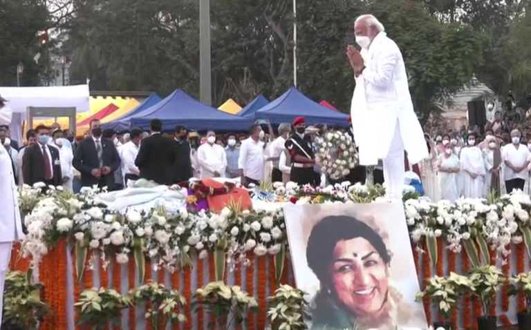 लतादीदींच्या अंत्यदर्शनासाठी पीएम मोदी शिवाजी पार्कवर दाखल