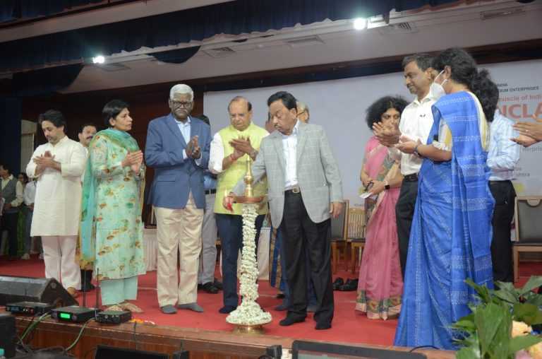 सिंधुदुर्ग येथे आयोजित एमएसएमई परिषदेचे केंद्रीय मंत्री नारायण राणे यांच्या हस्ते उद्घाटन