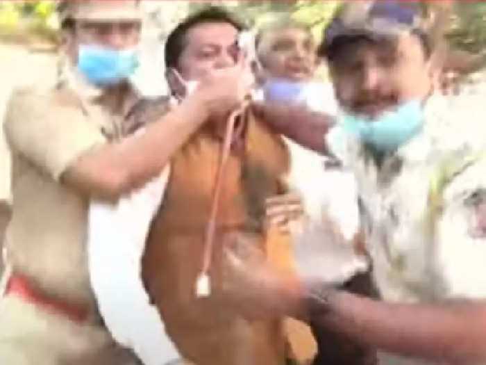 फडणविसांच्या बंगल्यासमोरील कॉंग्रेसचे आंदोलन पोलिसांच्या अभूतपूर्व बंदोबस्ताने रोखले