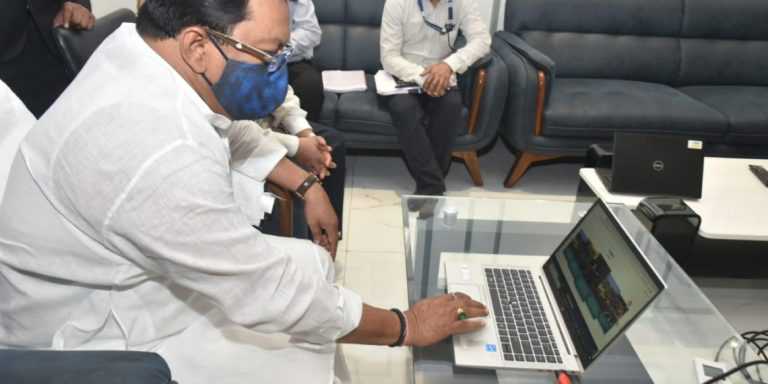 इतर मागास बहुजन कल्याण विभागाच्या संकेतस्थळाच्या माध्यमातून जनतेला अद्ययावत माहिती मिळणार – मंत्री विजय वडेट्टीवार