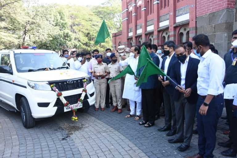 पुणे वन विभागात वनसंरक्षणासाठी तीन वाहने दाखल