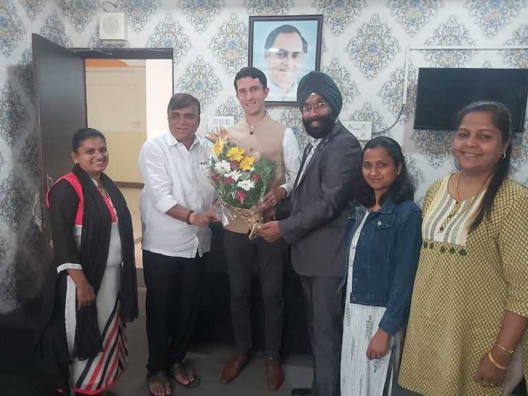 पुणे महानगरपालिकेच्या राजीव गांधी अकॅडमी ऑफ इलर्निंगमधील विद्यार्थी लवकरच अमेरिकेत शैक्षणिक एक्सचेंज प्रोग्राम अंतर्गत जाणार- आबा बागुल