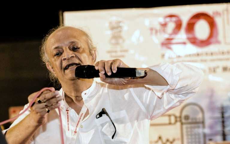 आशयाप्रमाणे ध्वनी संयोजन हवे