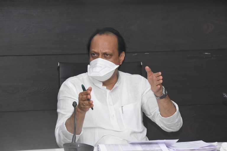 खानवडीच्या आदर्श निवासी शाळेसाठी निधीची कमतरता भासू दिली जाणार नाही-अजित पवार
