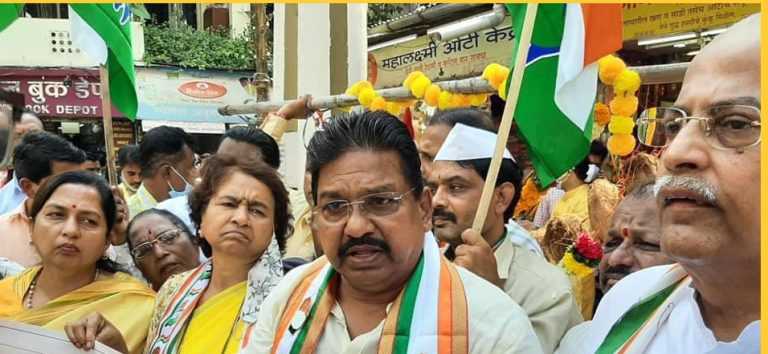 काँग्रेसच्या ४० स्टार प्रचारकांची यादी जाहीर,रमेश बागवे,वसंत पुरके, वर्षा गायकवाडयांचा समावेश
