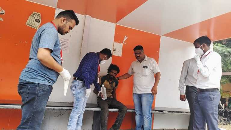 रस्त्यावर फिरणाऱ्या मनोरुग्णांचे पुनर्वसन आणि स्कीझोफ्रेनियावर चर्चासत्र संपन्न