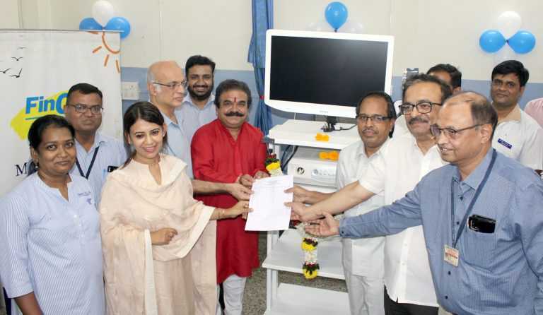 फिनोलेक्स इंडस्ट्रीज, मुकुल माधव फाउंडेशनतर्फेससून रुग्णालयाला ‘एन्डोस्कोपी मशीन’चे हस्तांतरण