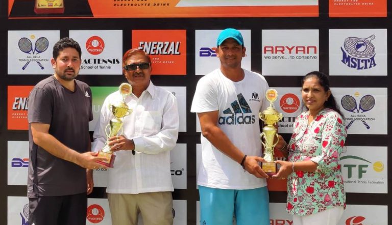बाबा रॉड्रिक्स अँड सन्स आयटीएफ एस200 वरिष्ठ टेनिस अजिंक्यपद स्पर्धेत केतन धुमाळ, नितीन कीर्तने, योगेश शहा यांना दुहेरी मुकुट 