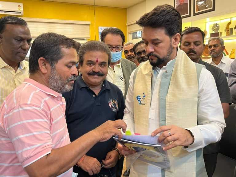 खेलो इंडिया मध्ये रोलबॉल चा समावेश करण्यासाठी सहकार्य करू – अनुराग ठाकूर यांचे आश्वासन
