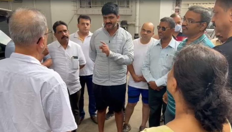 प्रभात रोड-भांडारकर रोड भागात कमी दाबाने पाणी आमदार शिरोळे यांनी केली पहाणी