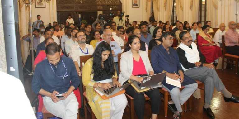 भारतासह सर्व आशियायी देशांनी जागतिक पातळीवरील महत्त्वपूर्ण संस्कृती म्हणून स्थापित होण्यासाठी ही अत्यंत योग्य वेळ आहे : शेखर कपूर