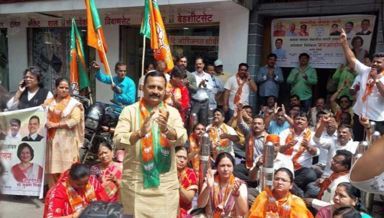 कसब्यात विकासकामेच नाहीत ? आपल्याच बालेकिल्ल्यात भाजपवर आंदोलनाची वेळ