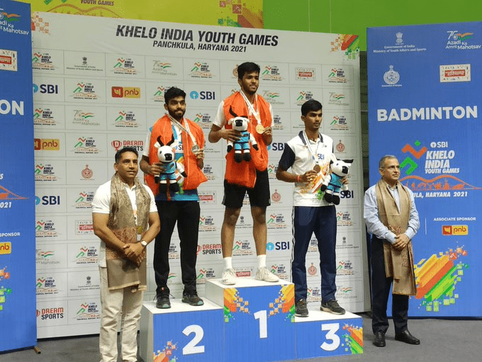खेलो इंडिया युथ गेम्स:बॅडमिंटनमध्ये दर्शन पुजारीची सुवर्ण कामगिरी,तामीळनाडूच्या ऋत्विक संजीवला हरवून पटकावले पदक
