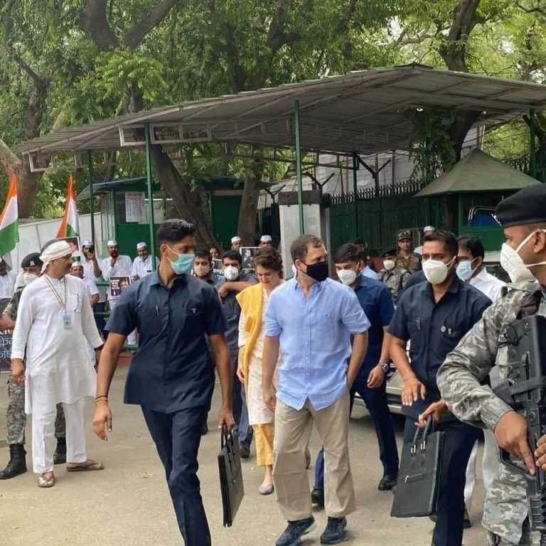 काल रात्री राहुल गांधी ED ला म्हणाले ,’जर तुमचा मला रात्री थांबवण्याचा हेतू असेल तर मी जेवल्यानंतर चौकशीसाठी परत येतो’