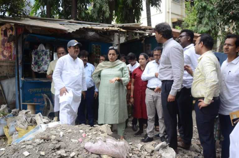 रखडलेली विविध अपूर्ण कामे दोन दिवसात पूर्ण करा…विरोधी पक्षनेते प्रविण दरेकर यांच्या अधिका-यांना सूचना
