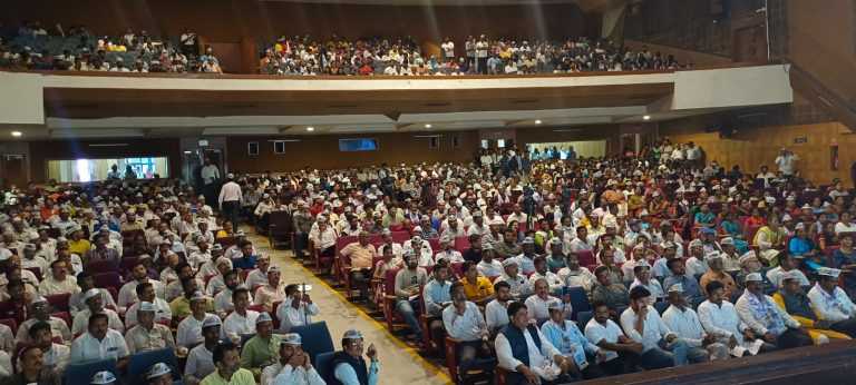 अरविंद केजरीवालांच्या आप च्या मेळाव्याचा प्रतिसाद अनेकांना धक्कादायी