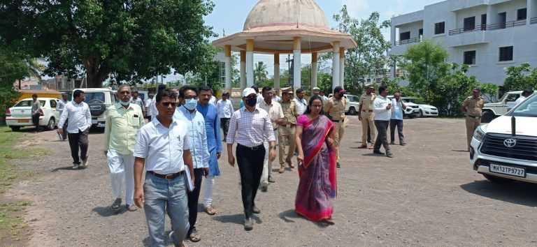 वारकऱ्यांना असुविधेला तोंड द्यावे लागू नये याची दक्षता घेण्याचे प्रशासनाला निर्देश