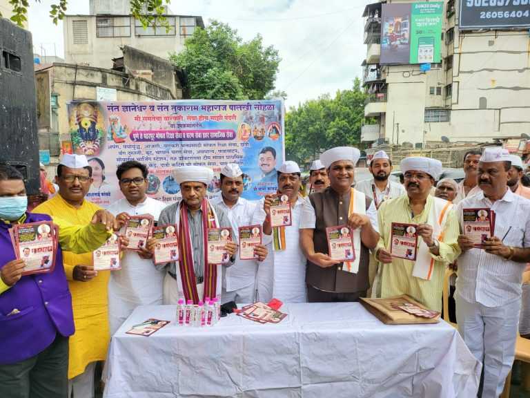 वारकऱ्यांची सेवा करण्याचे व्रत निशब्द करणारे : डॉ. श्रीपाल सबनीस