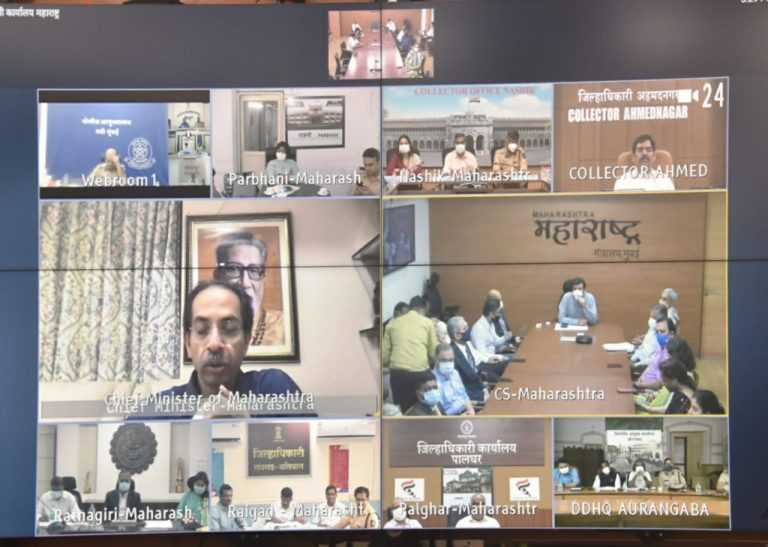 राजकारणाचे डावपेच चालतच राहतील, लोकांचे दैनंदिन प्रश्न सोडविण्याकडे प्राधान्याने लक्ष द्या  – मुख्यमंत्री उद्धव ठाकरे