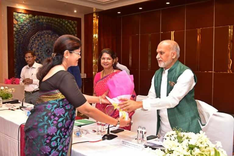 पुण्यातील हिंदुस्थान अँटिबायोटिक्स लिमिटेडला संसदीय कामकाज समितीची भेट