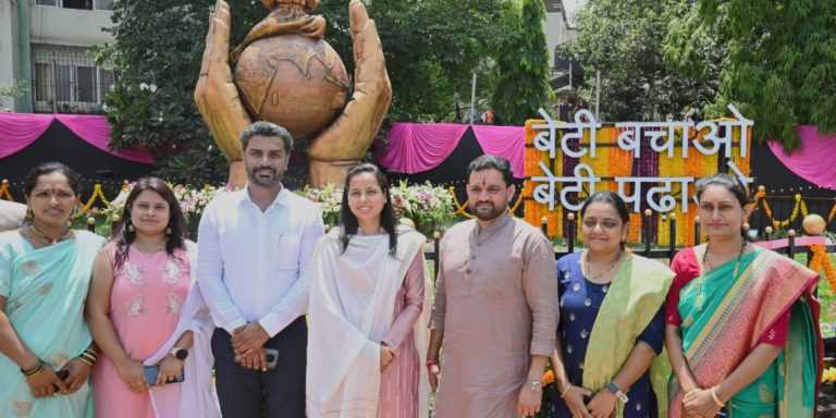 ‘बेटी बचाव बेटी पढाओ’ शिल्प प्रेरणादायी ठरेल-राज्यमंत्री आदिती तटकरे