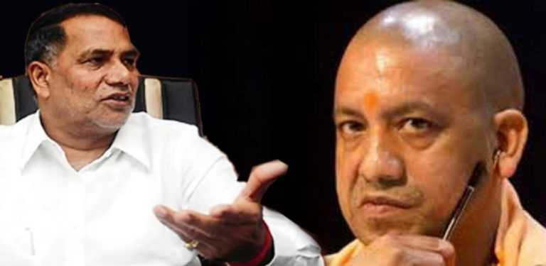 महाराष्ट्रातल्या नोकऱ्या काबीज करण्यासाठी  यूपीमधील शाळांत मराठी शिकवा, कृपाशंकर यांची थेट योगी आदित्यनाथ यांच्याकडे मागणी