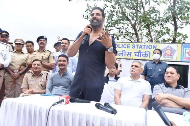 मुंबई पोलिसांचा संडे स्ट्रीट उपक्रम कौतुकास्पद