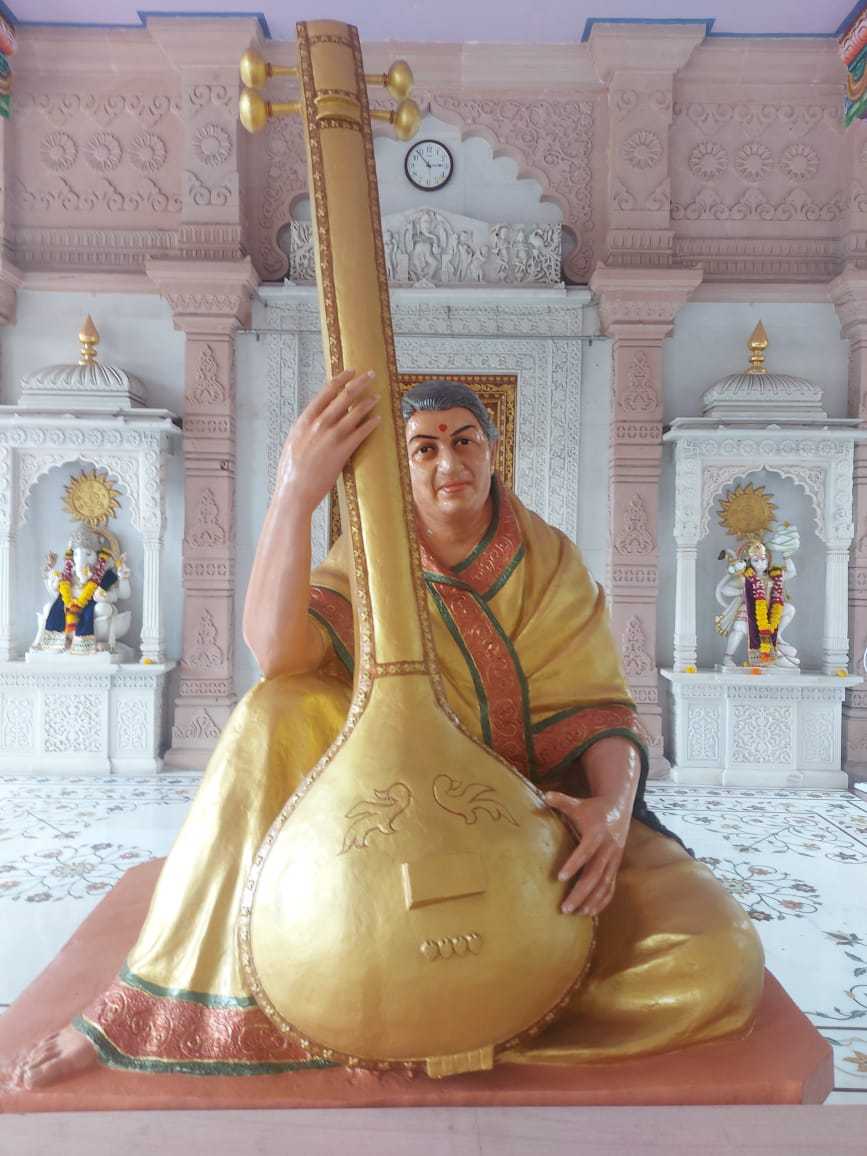  भारतरत्न लता मंगेशकर यांचा सुवर्णांकित पुतळा बद्रिनाथधाम येथील सरस्वती मंदिरात स्थापन करणार