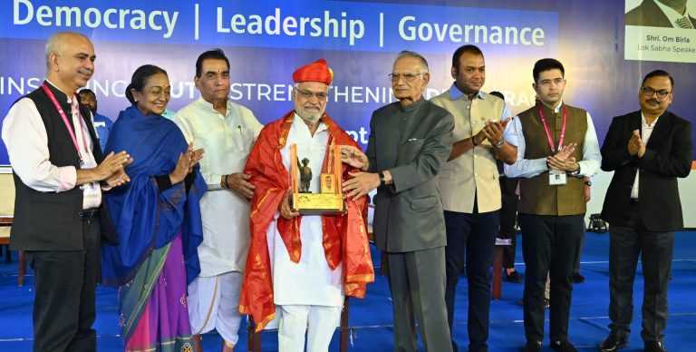 आधुनिक भारताच्या निर्मितीमध्ये युवकांचा सहभाग वाढावा- डॉ.मीरा कुमार