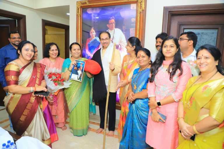 महात्मा ज्योतिबा फुले यांचे शेतकऱ्यांचे आसूड हे पुस्तक नक्कीच प्रेरणादायी ठरेल…  उद्धव ठाकरे