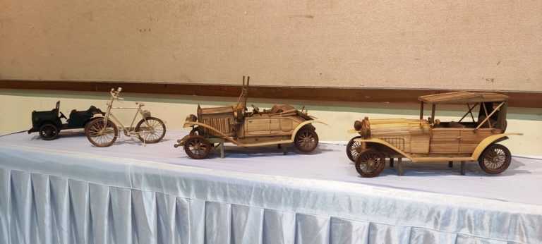 ‘चक्र’ बांबूच्या प्रतिकृतींचे प्रदर्शन