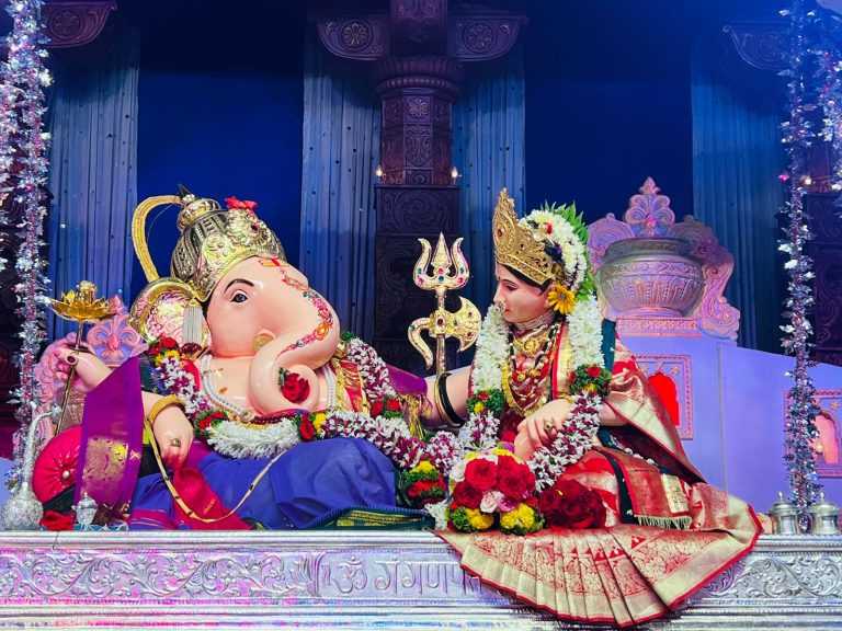 ‘अमोघ त्रिशक्ती नाग’ रथातून निघणार शारदा गजाननाची विसर्जन मिरवणूक