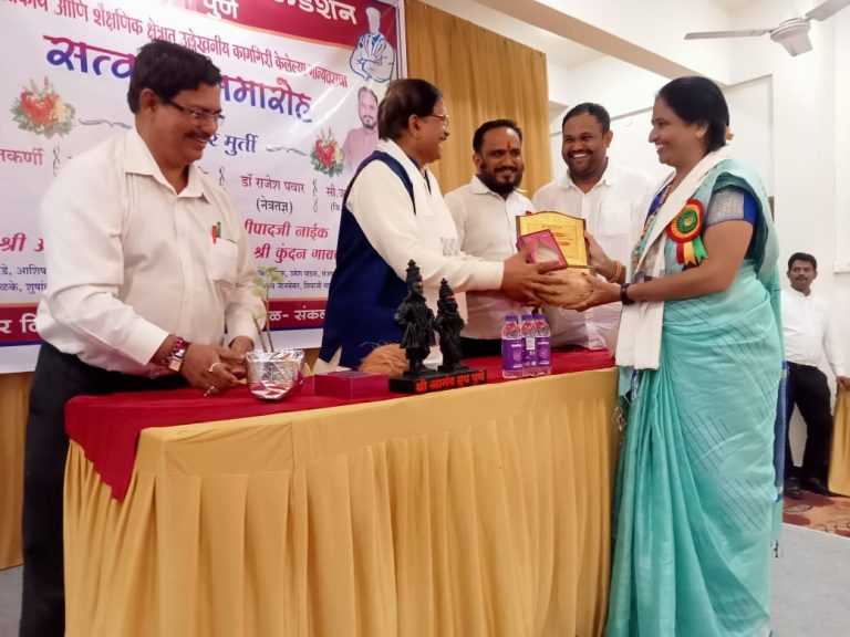 आनंद ग्रुप फौंडेशन तर्फे वैद्यकीय आणि शैक्षणिक क्षेत्रात उल्लेखनीय कार्य करणाऱ्या मान्यवरांचा सत्कार सोहळा संपन्न