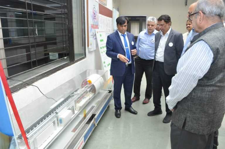 अनंतराव पवार अभियांत्रिकी मध्ये वर्ल्ड ऑफ ॲडव्हान्स कंस्ट्रक्शन इंडस्ट्रीज च्या मशिनरीचे  भव्य प्रदर्शनाचे आयोजन