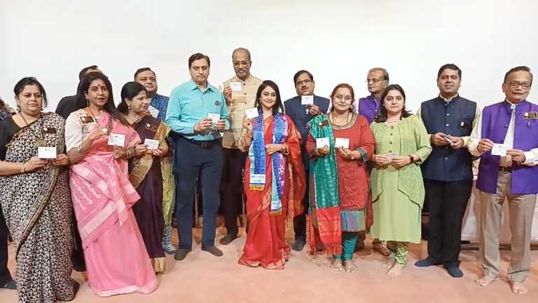 सीपीआर जागरुकता व प्रशिक्षण सप्ताहाचे अभिनेत्री मृणाल कुलकर्णीच्या हस्ते उद्घाटन