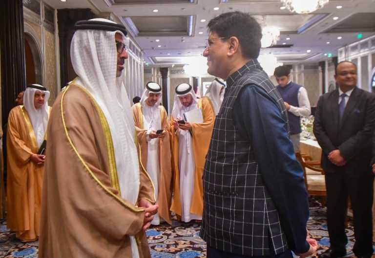 पीयूष गोयल यांनी अबू धाबीच्या अमिराती कार्यकारी परिषदेचे सदस्य शेख हामेद बिन झायेद अल नाहयान यांच्यासह गुंतवणुकी संदर्भातील भारत-यूएई उच्चस्तरीय संयुक्त कार्य दलाच्या 10व्या बैठकीचे भूषवले सह-अध्यक्षपद.