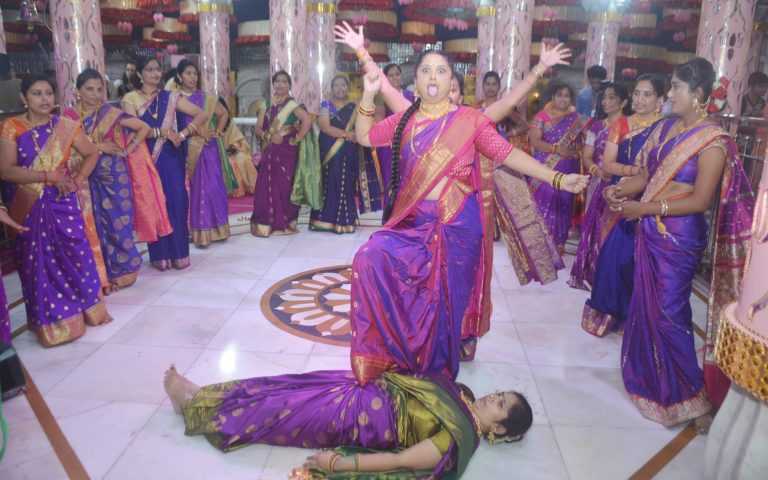 शिक्षक महाभोंडला स्पर्धेत धारेश्वर विद्या व क्रीडा प्रतिष्ठान प्रथम 