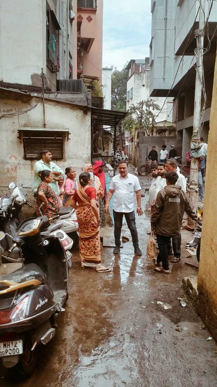 पावसाने वित्तहानी झालेल्या पुण्यातील व्यावसायिकांना भरपाई मिळावी- विशाल धनवडे