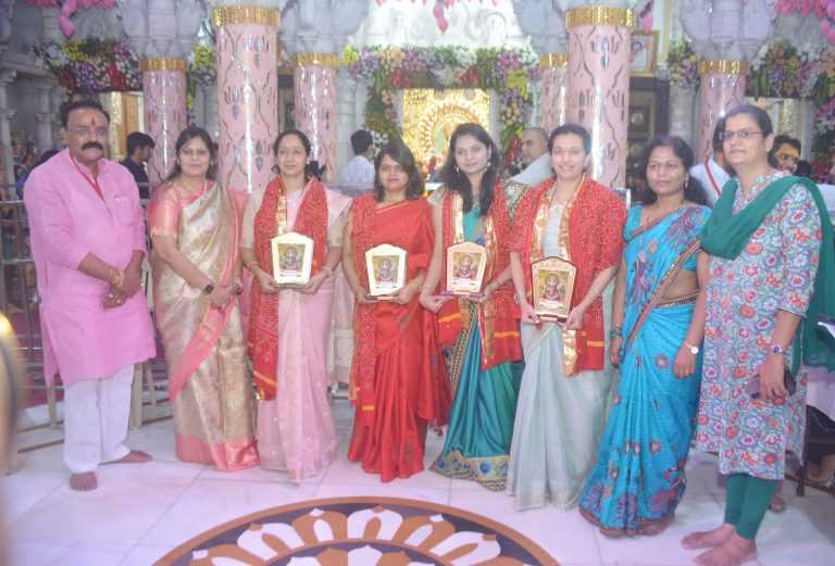 उत्सवांमध्ये मंदिरांमधून शासकीय योजनांची माहिती पोहोचवायला हवी- पुणे जिल्हा निवडणूक विभाग उपसंचालक मृणालिनी सावंत