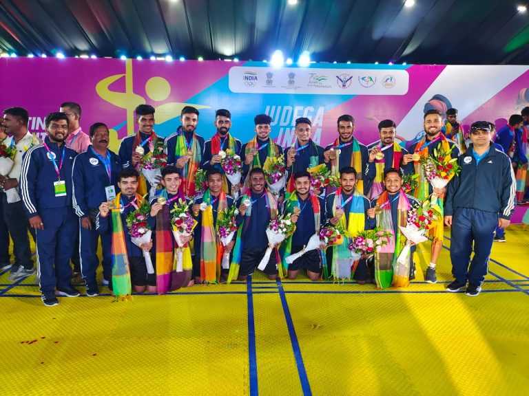 खोखो स्पर्धेत महाराष्ट्राचा गोल्डन धमाका:विजयादशमीनिमित्त महिला व पुरुष संघांनी लुटले सुवर्ण!