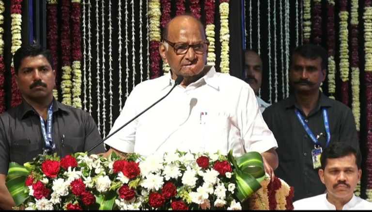 छगन भुजबळांचे कौतुक करताना शरद पवारांनी दिल्लीतील महाराष्ट्र सदनाचाही केला उल्लेख, म्हणाले… दिल्लीत सगळ्यात उत्तम निवासस्थान कुणाचं असेल, तर ते महाराष्ट्राचं