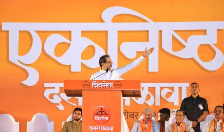 गद्दारीचा शिक्का या जन्मी पुसता येणार नाही;महिषासूर मर्दीनी हा खोकासूर मारेल-उद्धव ठाकरेंचे एकनाथ शिंदेंवर घणाघात